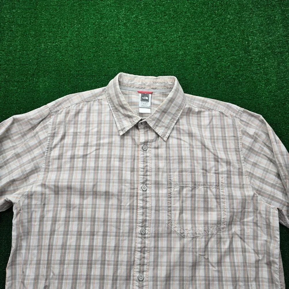 The North Face Shirt Mens XL Gray Plaid Long Sleeve Outdoors Casual Button‎ Up